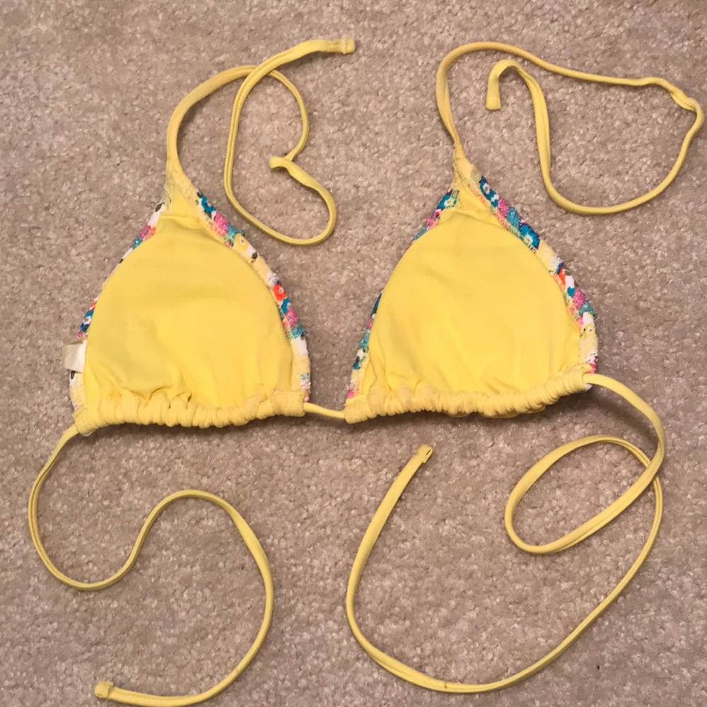 TARGET Multi-Colored Yellow Ruffled Bikini Top - Picture 4 of 7